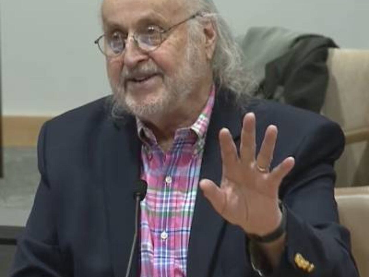 Bipartisan bills would support clean crop development